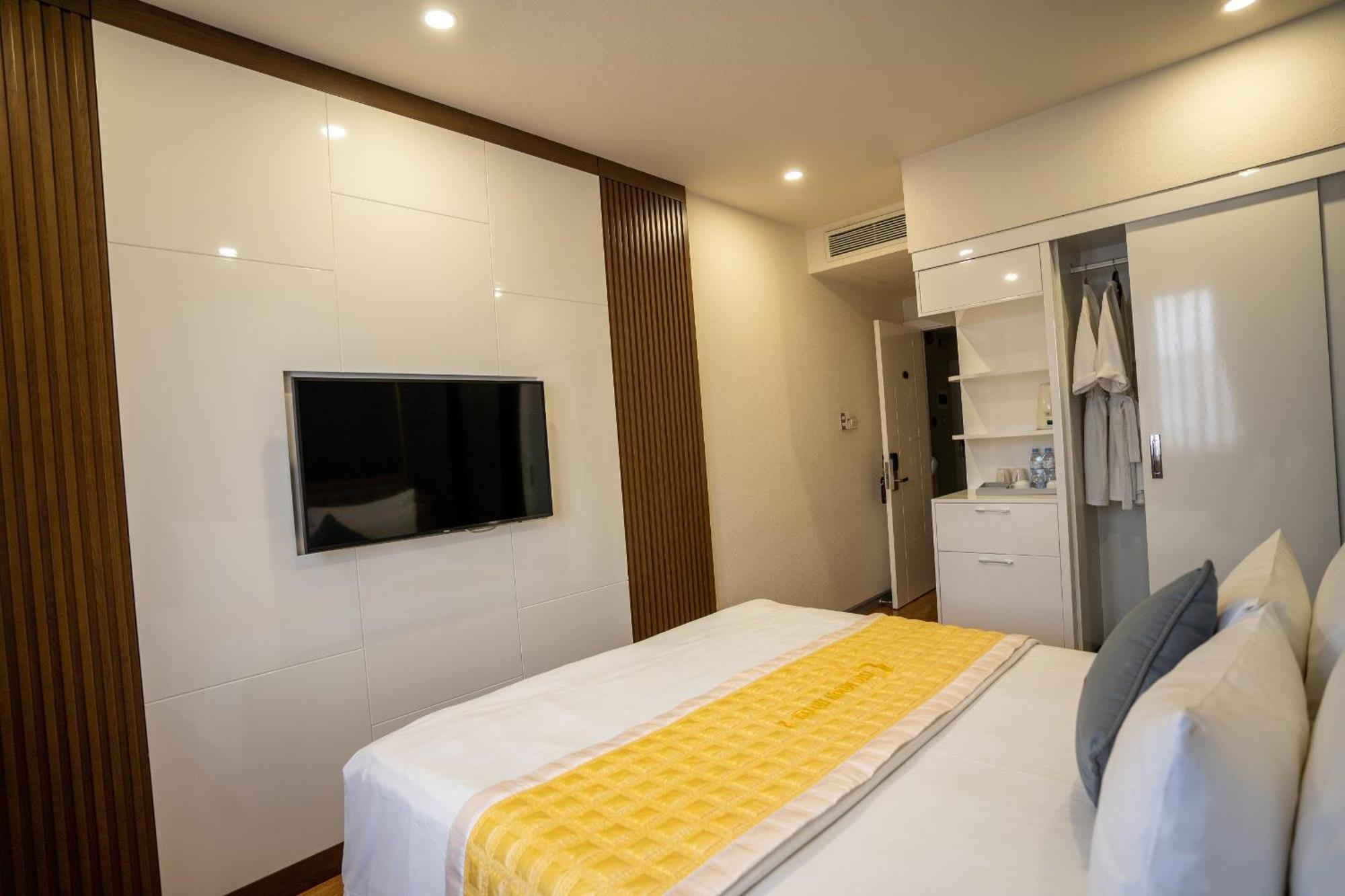 The Moon 2 Hotel Khách sạn