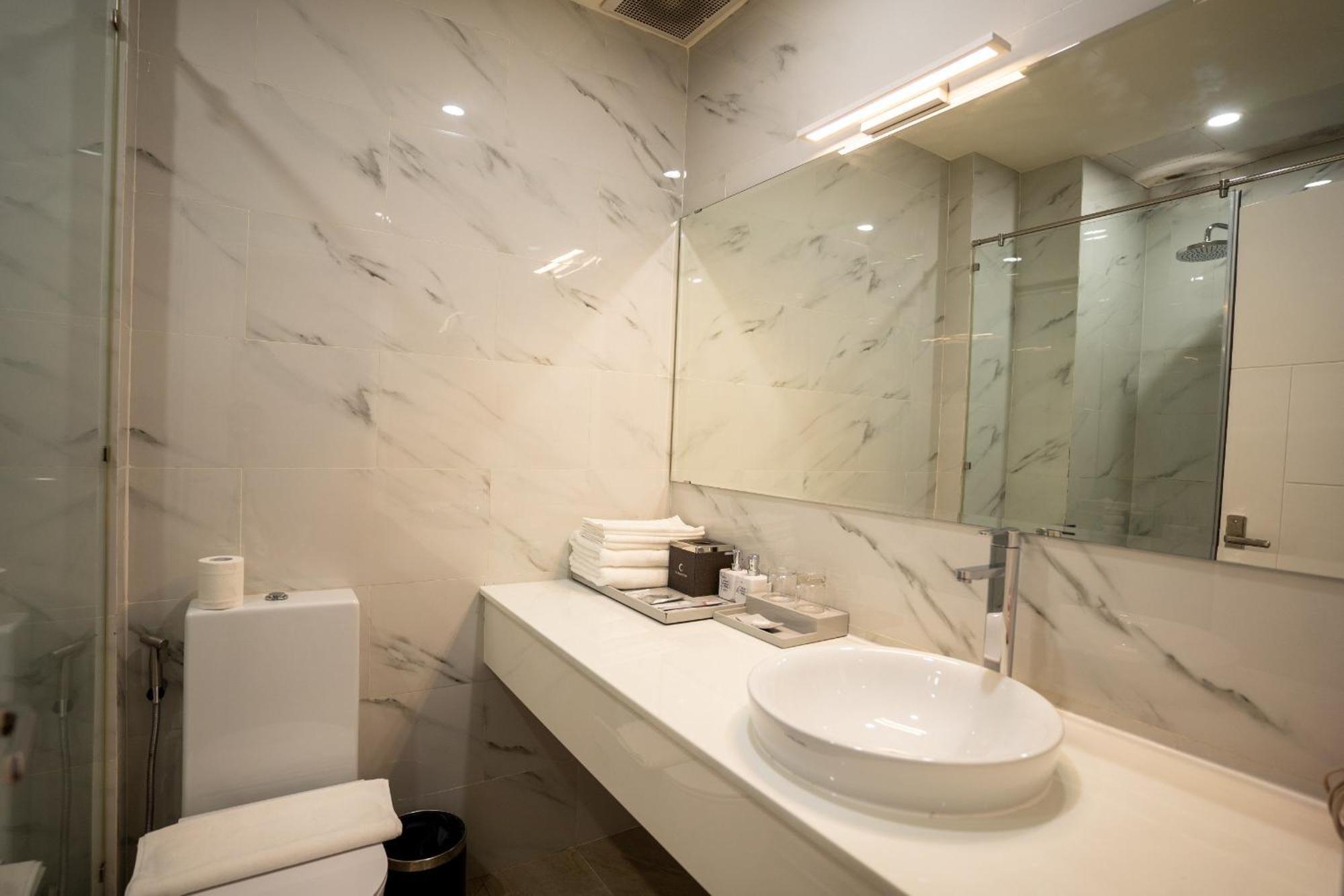 The Moon 2 Hotel Khách sạn TP. Hồ Chí Minh