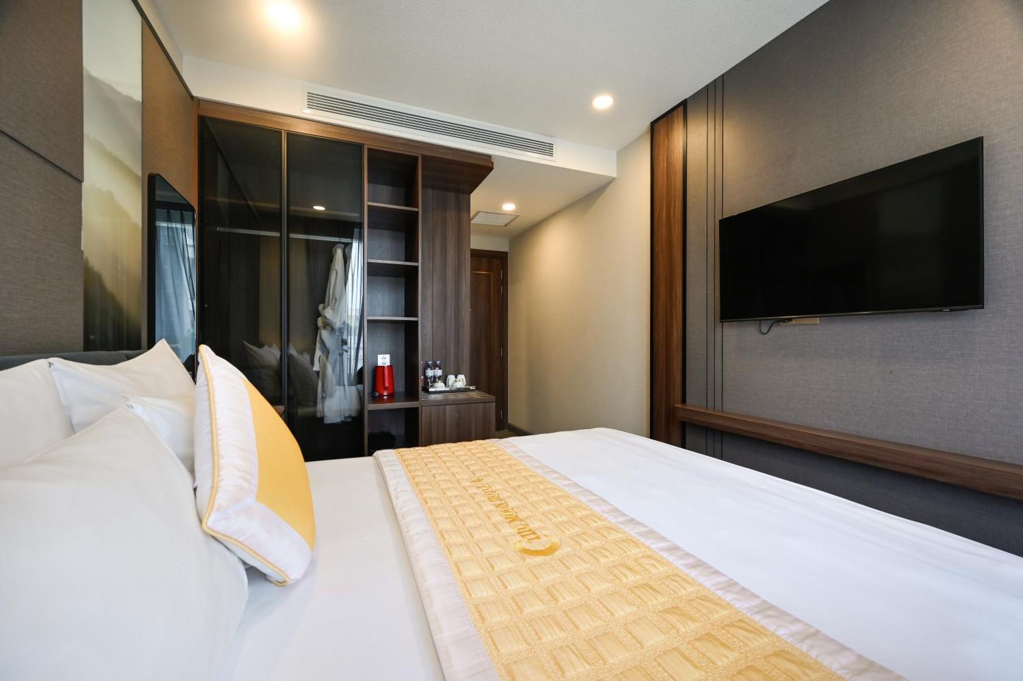 The Moon 2 Hotel 2* Ho Chi Minh City