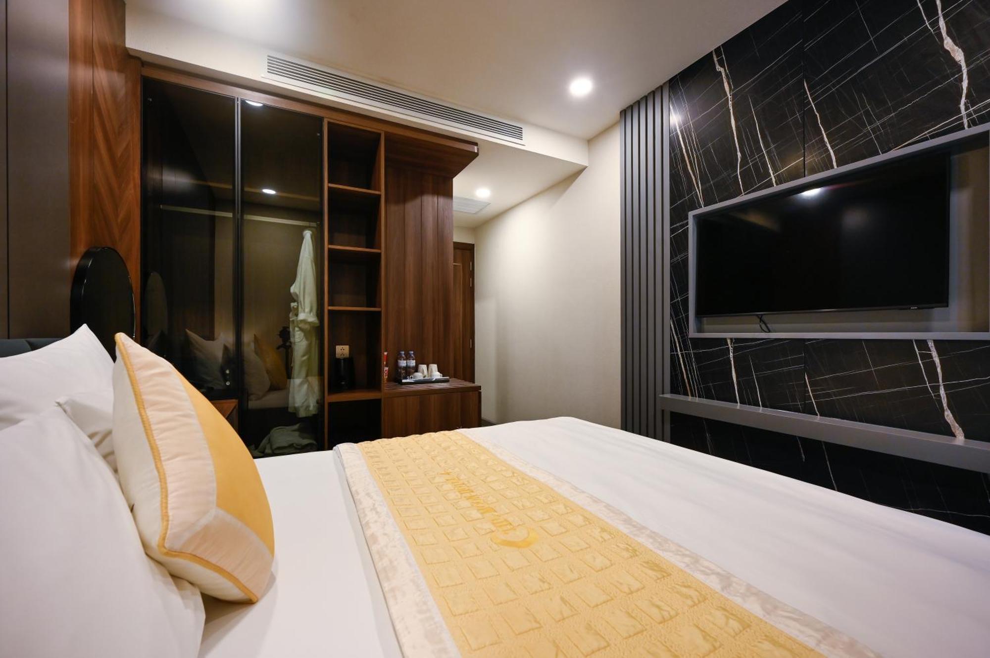 Hotel The Moon 2 Hotel Ho Chi Minh City